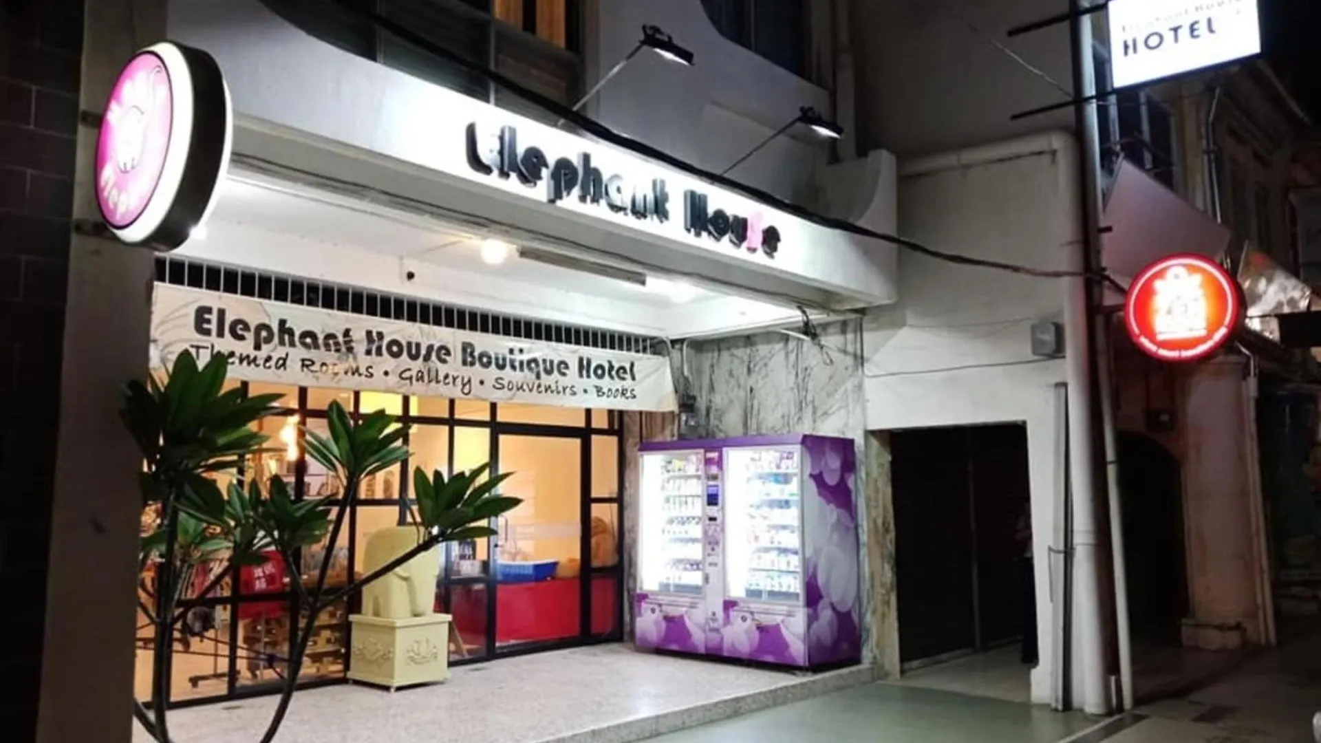 Oyo 91068 Elephant House Boutique Hotel George Town